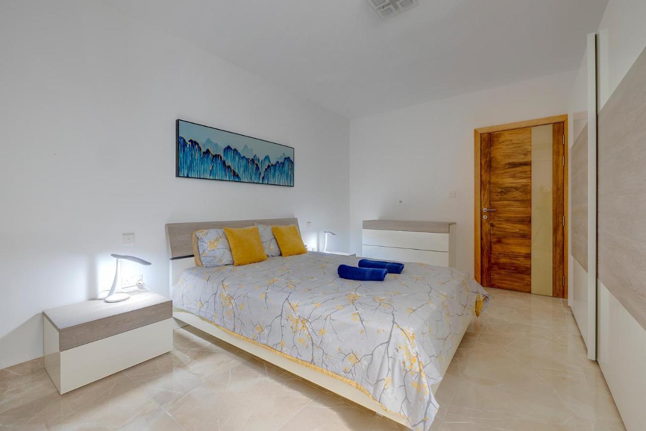 Modern 2Br Apartment In Central St Julian'S Saint Julian's Exteriér fotografie